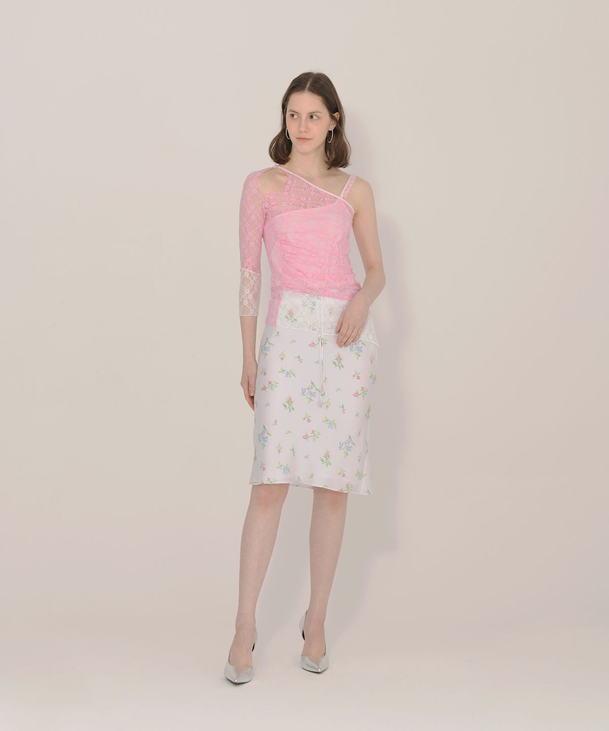 아이스가든에이오공팔(ICE GARDEN A.508) Lace Cut-out One Shoulder Top