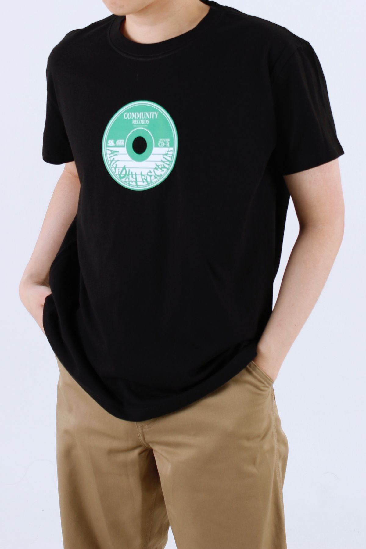 커뮤니티클럽(COMMUNITY CLUB) COMPACT DISC TEE Black