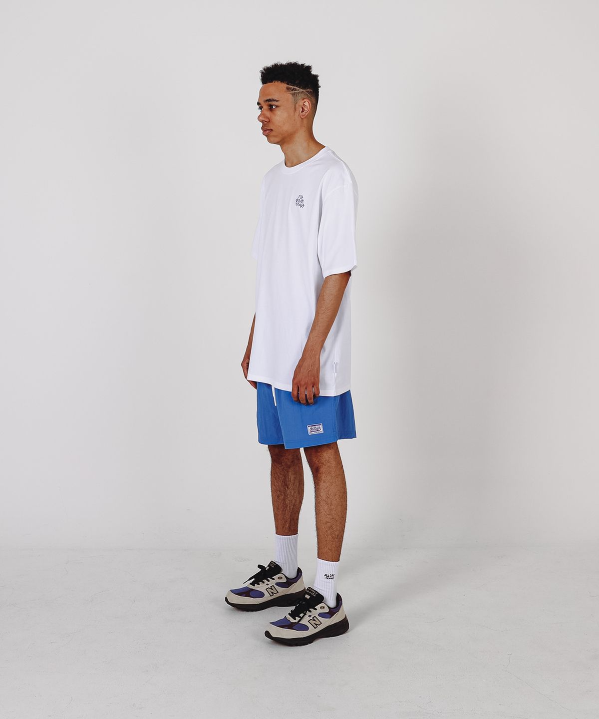 올데이훕스(ALL DAY HOOPS) 후프 S2 로고 반팔티 화이트