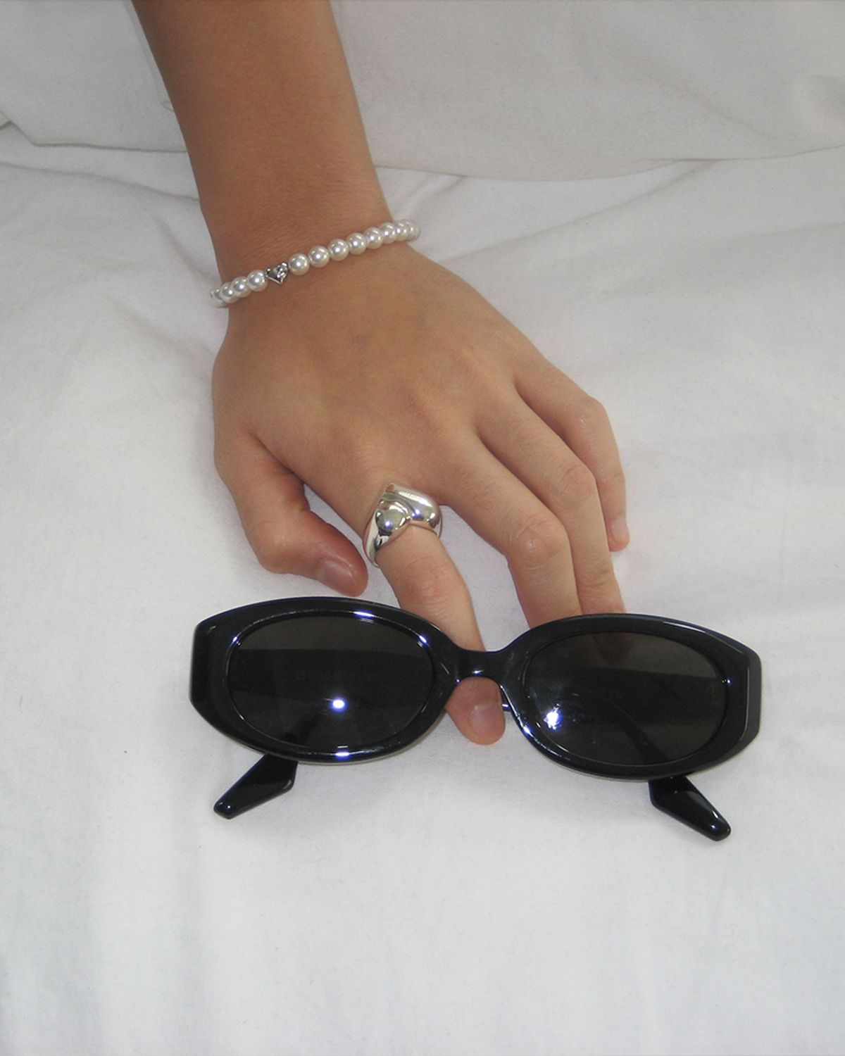 잇더즌매터(IT DOESN'T MATTER) Prom pearl bracelet