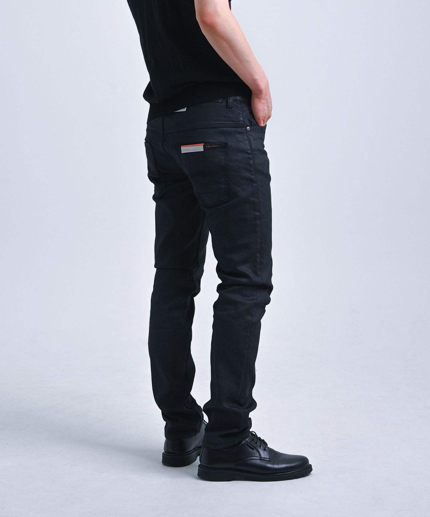 MUSINSA公式 | NUDIEJEANS Thin Finn Back 2 Black 112431