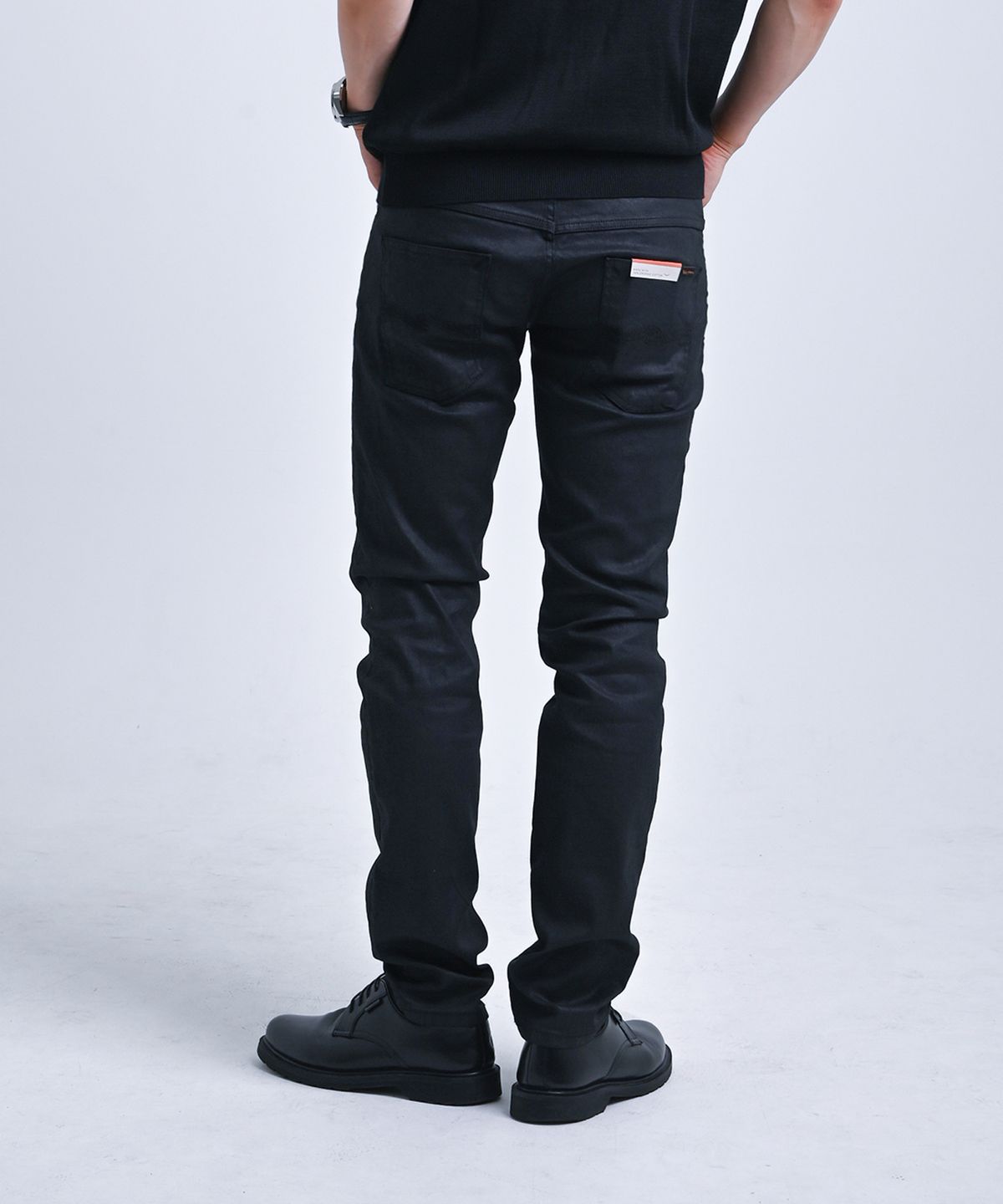 누디진(NUDIEJEANS) 씬핀 Back 2 Black 112431