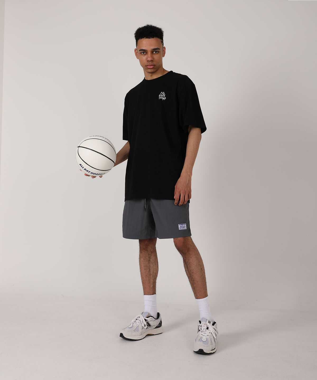 올데이훕스(ALL DAY HOOPS) 후프 S2 로고 반팔티 블랙