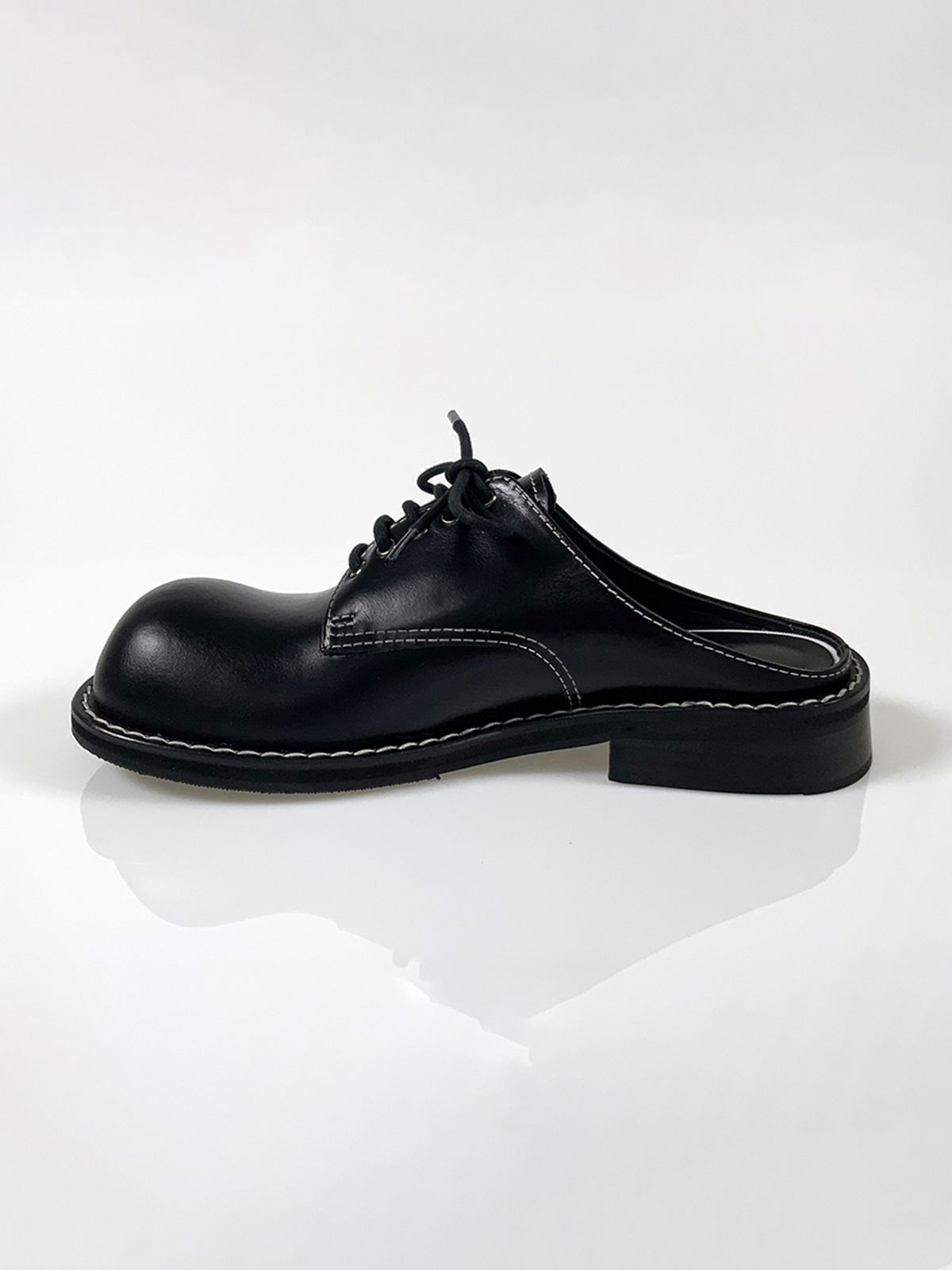 히푸(hippu) Derby Mule Women [Black]