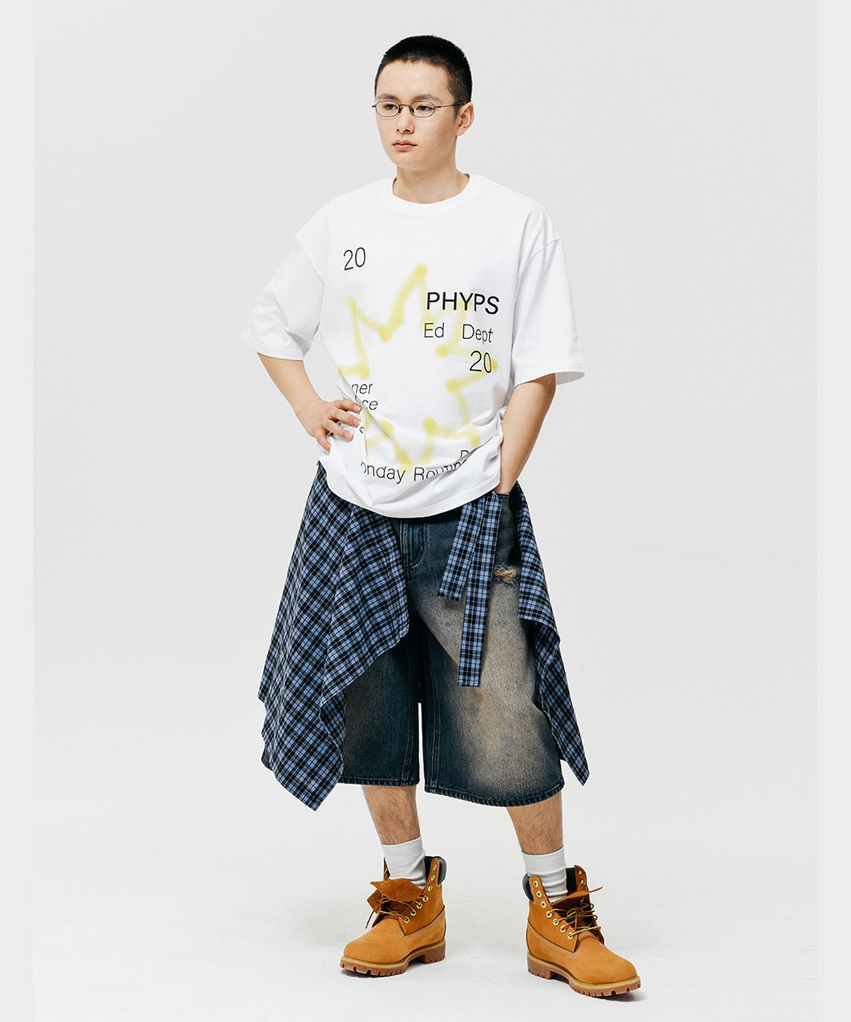 피지컬 디파트먼트(PHYSICAL DEPARTMENT) 스프레이 빅 체리 반팔티셔츠_화이트
