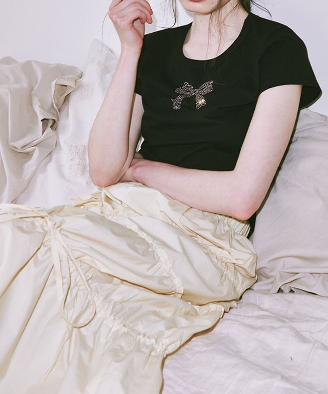 RONRON★韓国★大人気★ CRYSTAL RIBBON HOTFIX T SHIRT 2色 MUSINSA | RONRON CRYSTAL RIBBON HOTFIX T SHIRT WHITE