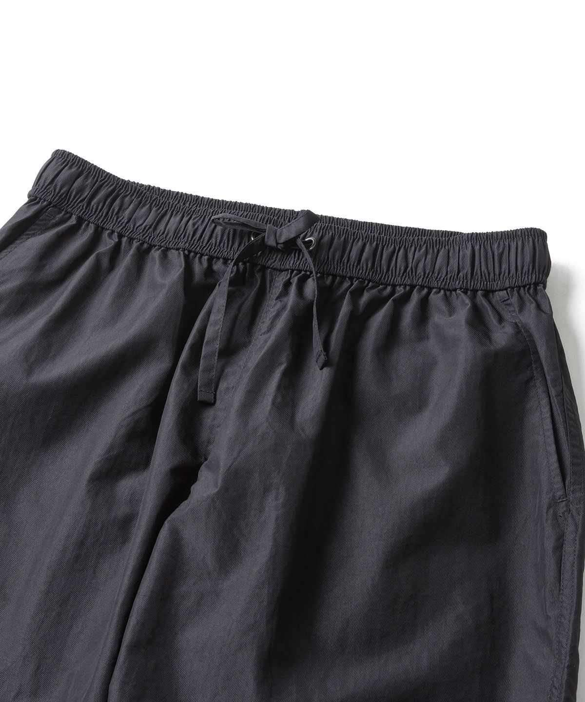 에스파이(ESFAI) GLOSSY EASY PANTS (BLACK)