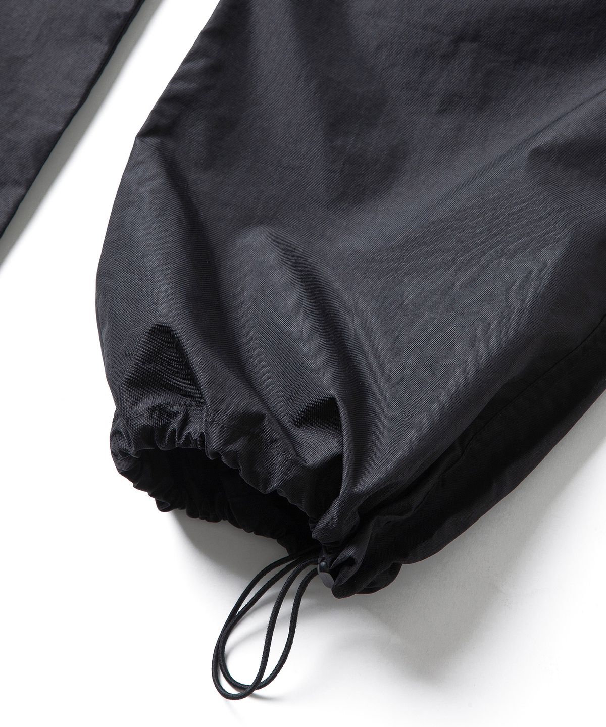 에스파이(ESFAI) GLOSSY EASY PANTS (BLACK)