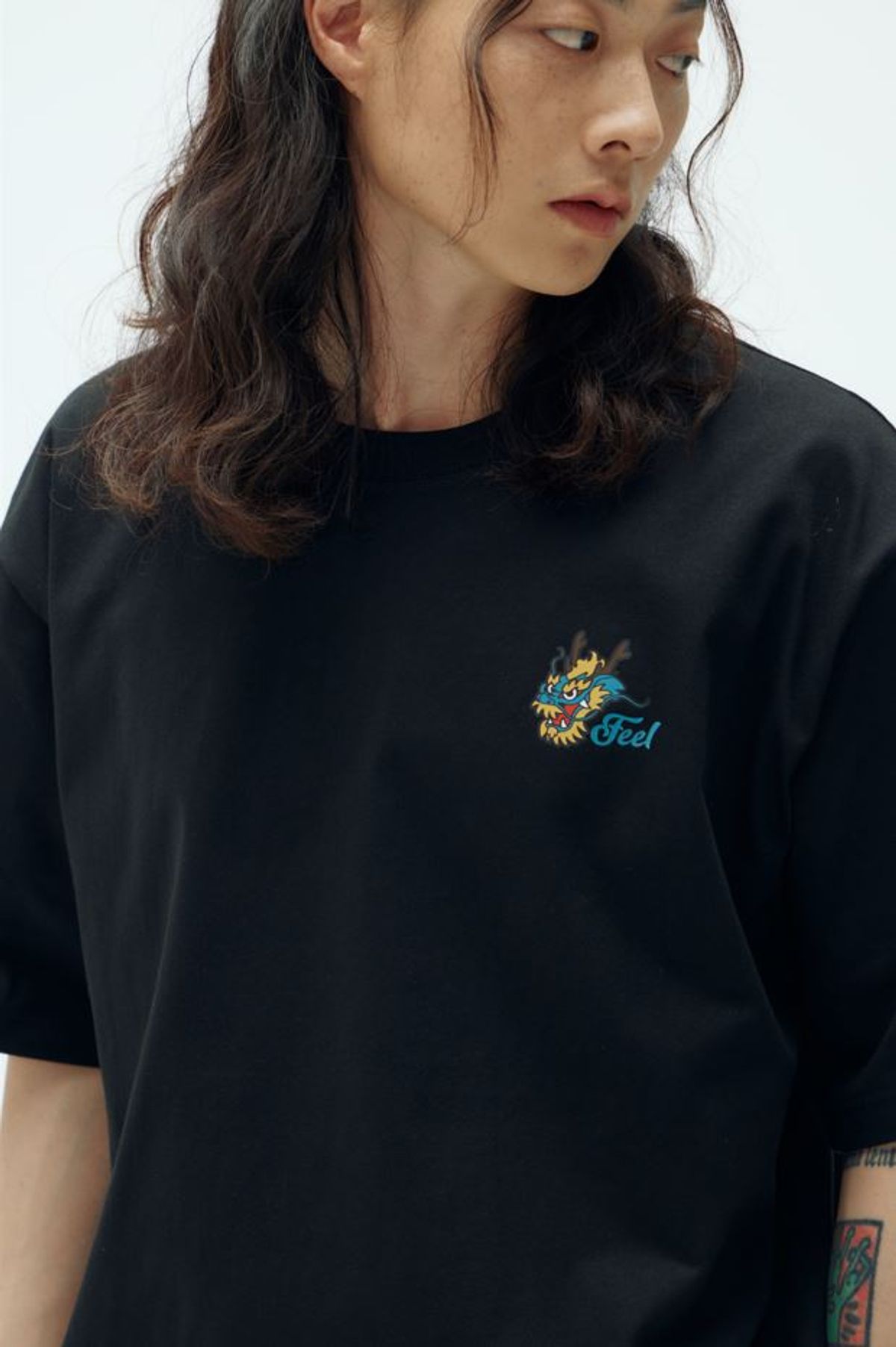 필이너프(FEELENUFF) BLUE DRAGON TEE / BLACK