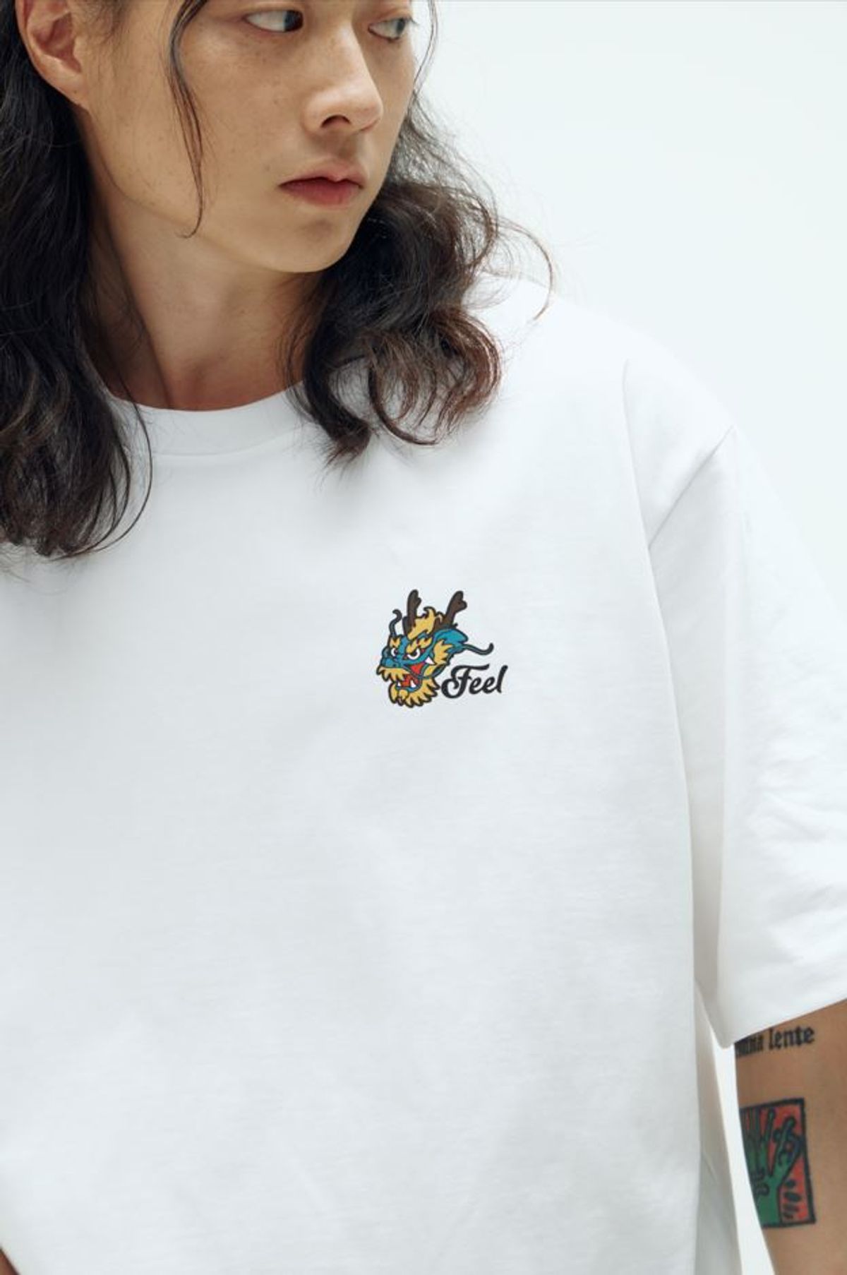 필이너프(FEELENUFF) BLUE DRAGON TEE / WHITE