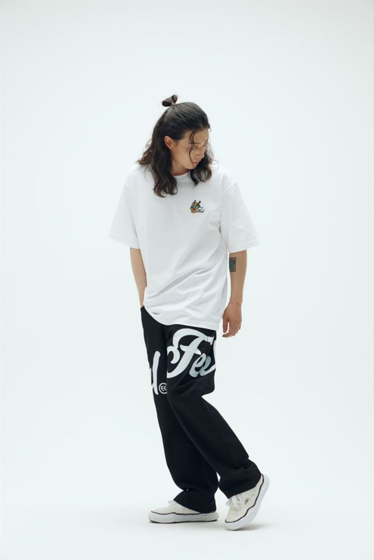 필이너프(FEELENUFF) BLUE DRAGON TEE / WHITE