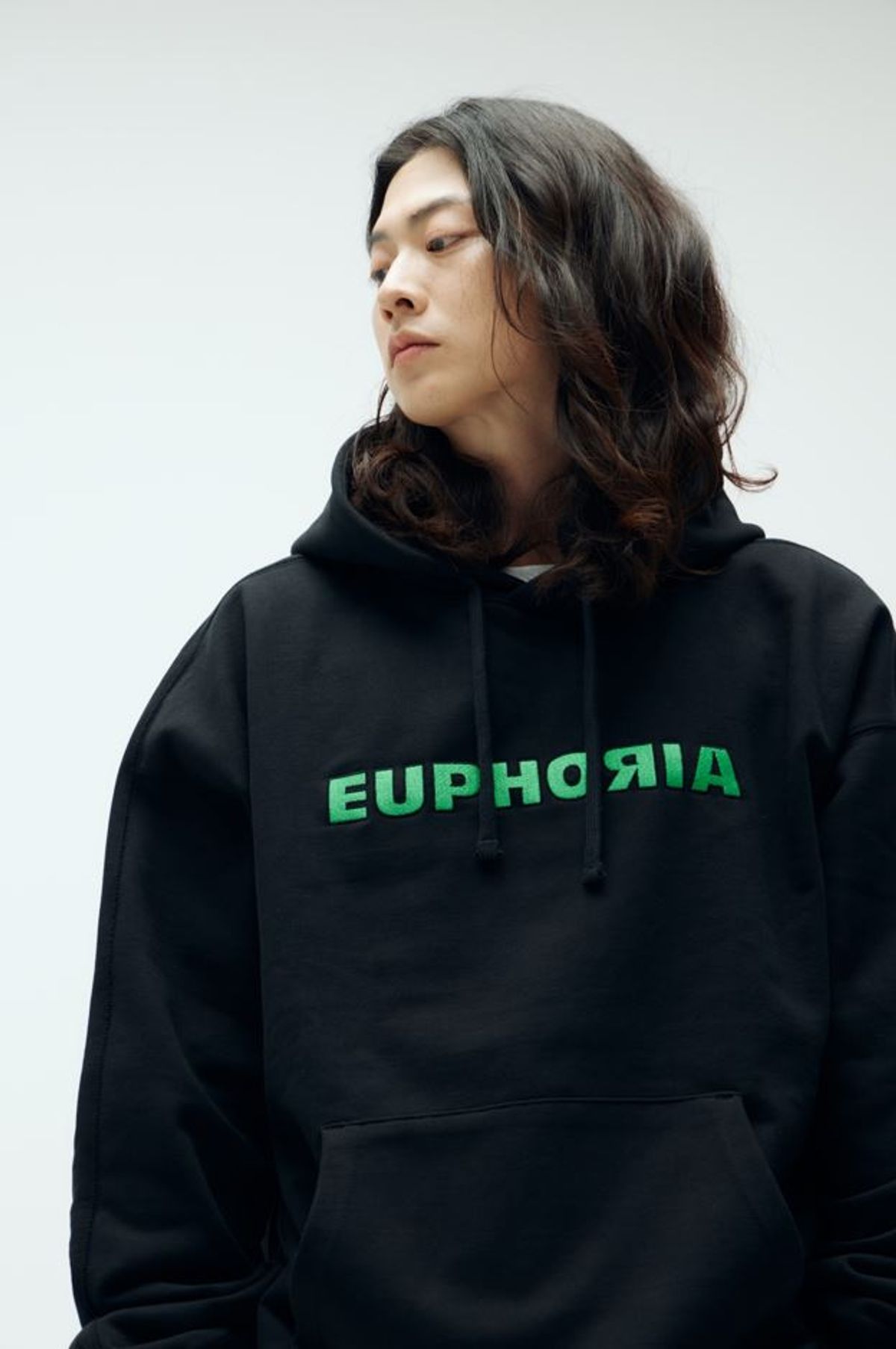 필이너프(FEELENUFF) EUPHORIA HOODIE BLACK