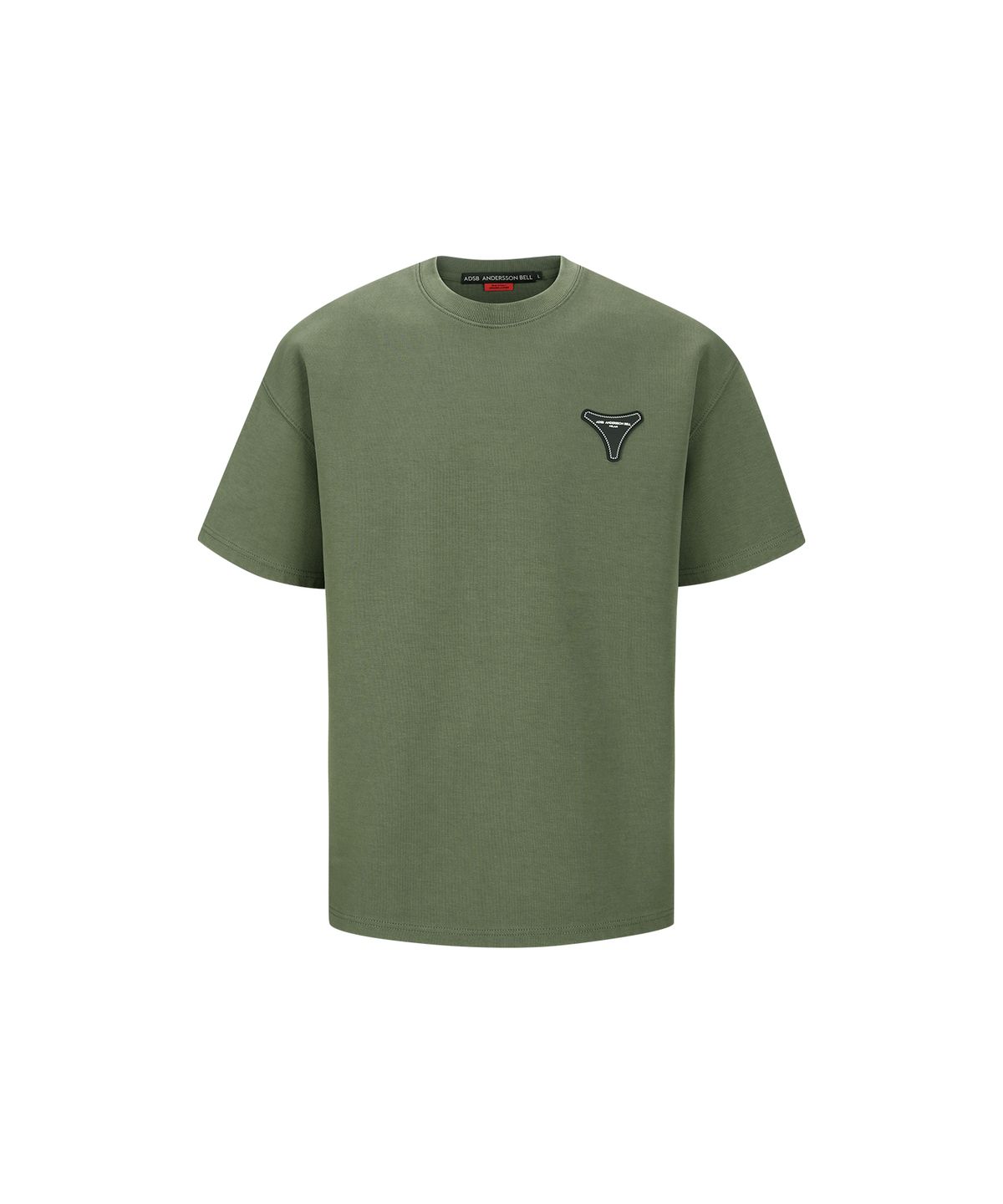 앤더슨벨(ADSB ANDERSSON BELL) 유니섹스 스툴 패치 로고 티셔츠 atb1230u(KHAKI)