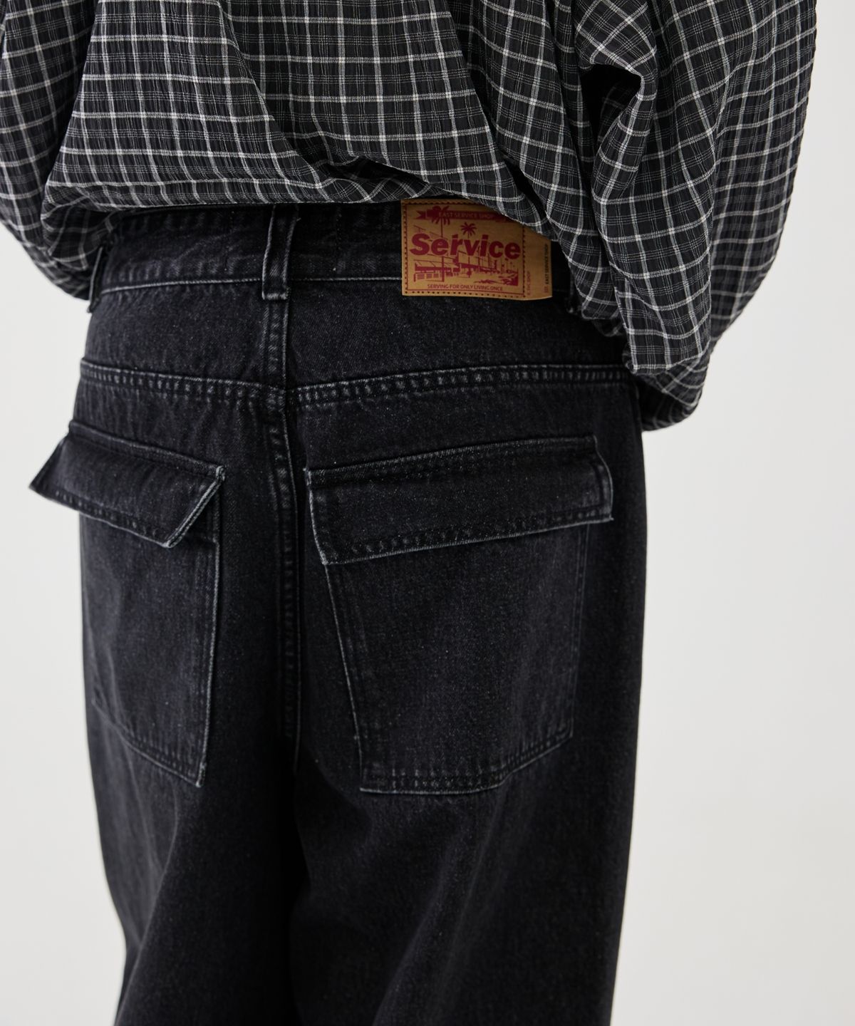 이스트서비스샵(eastserviceshop) Vintage Washed Curved Denim - Black