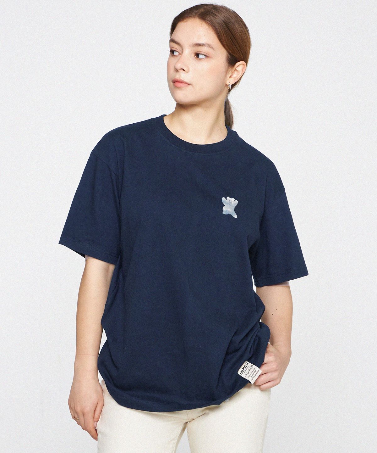 그레이버(GRAVER) [UNISEX]스몰 구름 베어스마일 반팔티_네이비