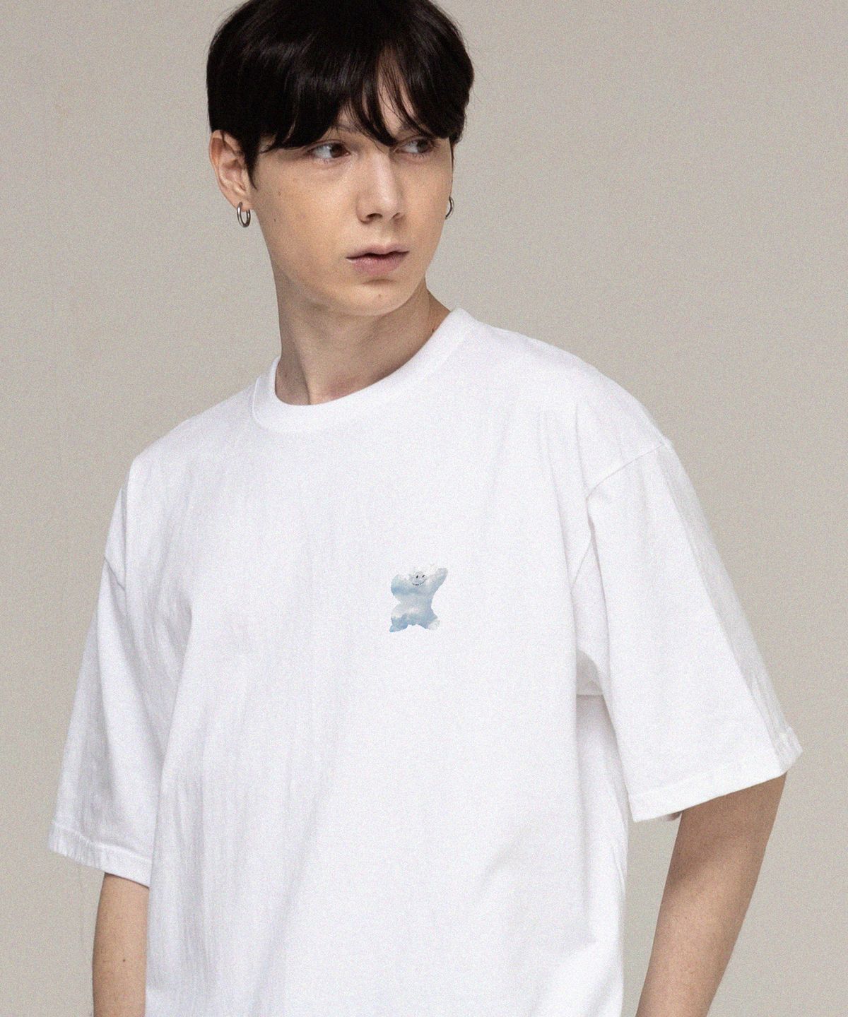 그레이버(GRAVER) [UNISEX]스몰 구름 베어스마일 반팔티_화이트