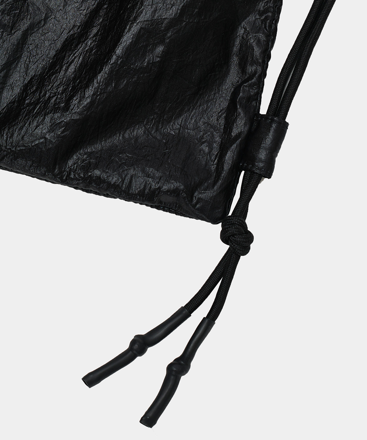 메종미네드(MAISON MINED) GLOSSY GYM SACK BLACK