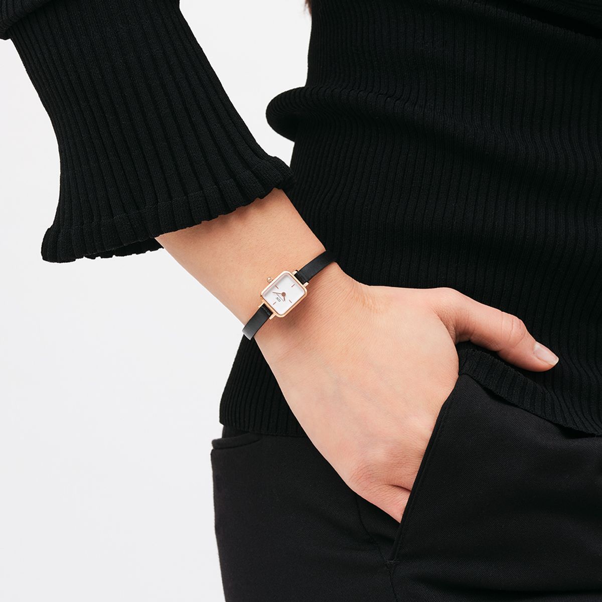 다니엘 웰링턴(DANIEL WELLINGTON) QUADRO MINI SHEFFIELD 미니멀 여자가죽시계