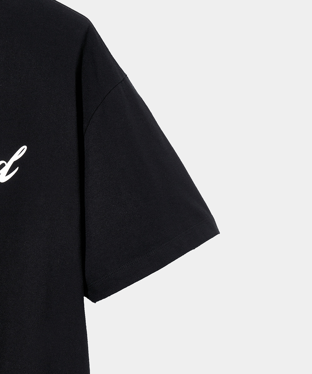 MUSINSA公式 | MAISON MINED SCRIPT TYPE HALF T BLACK
