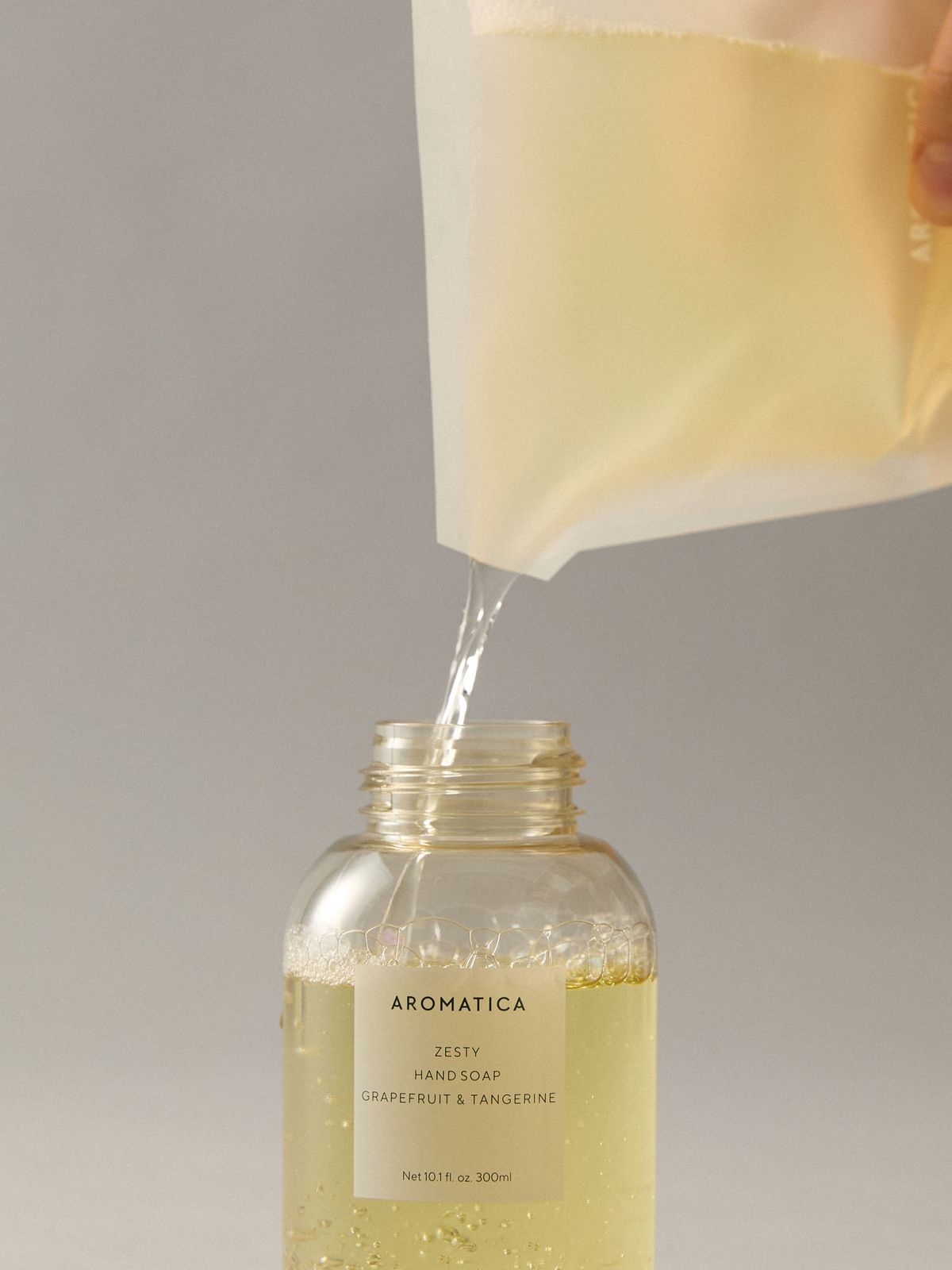 아로마티카(AROMATICA) 제스티 핸드 솝 그레이프프룻 & 탠저린 300ML (리필)