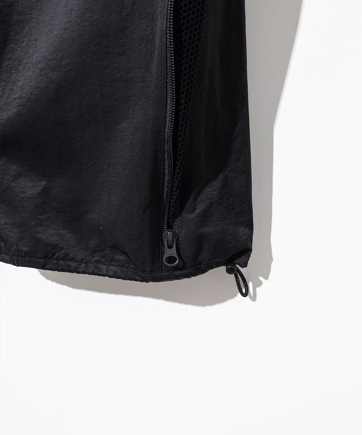 MUSINSA | MASSNOUN Curved One-Tuck Pleats Mesh Track Pants