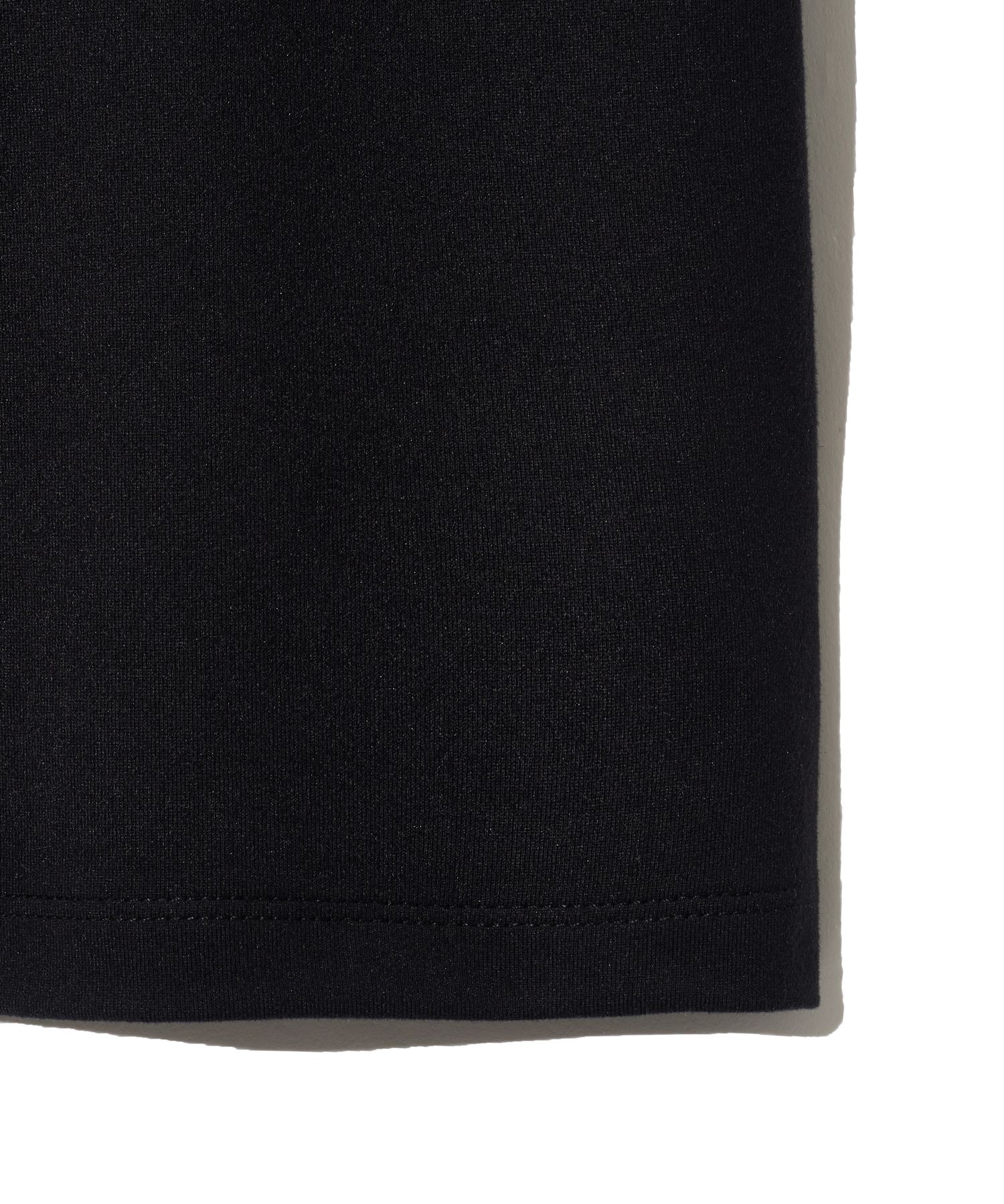 MUSINSA | SATUR (W) Essential Basic Logo Short-Sleeved T