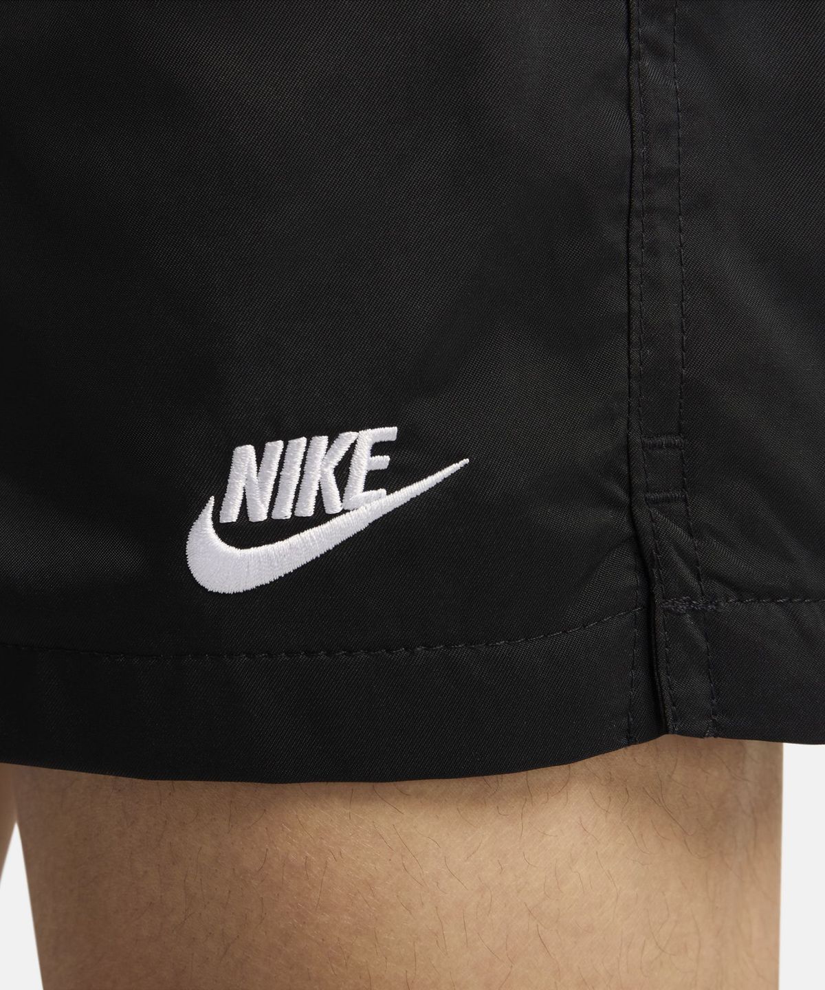 나이키(NIKE) 클럽 우븐 플로우 쇼츠 M - 블랙:화이트 / FN3308-010