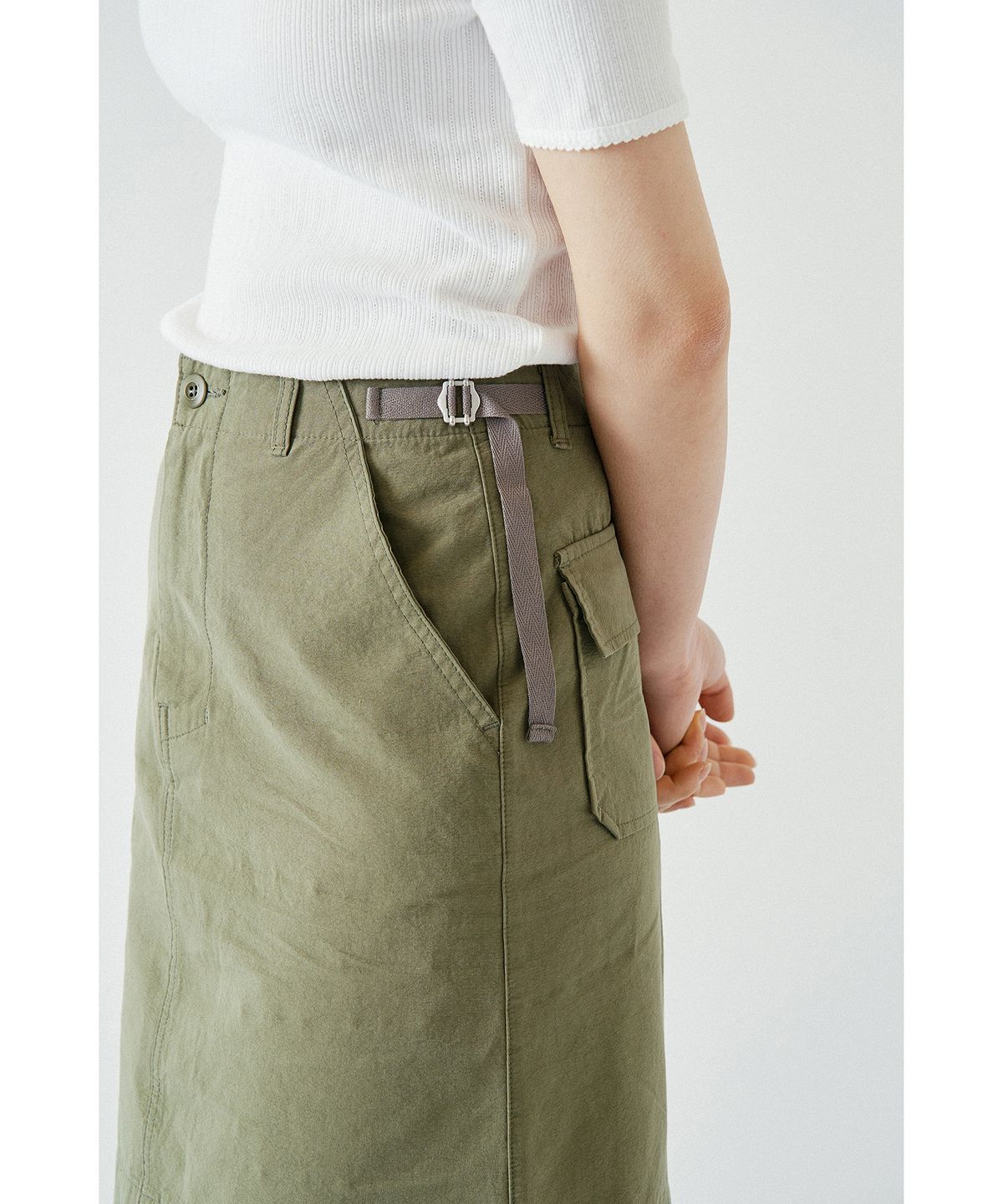 코튼벨(COTTON BELL) 미디 사이드 벨트 스커트 - Khaki