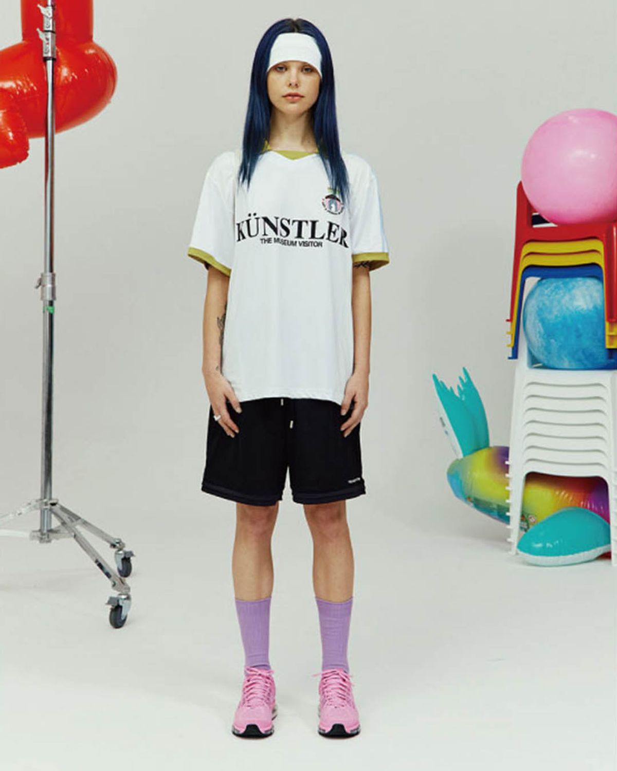 더뮤지엄비지터(THEMUSEUMVISITOR) LOGO STITCHED MESH SHORTS (BLACK)