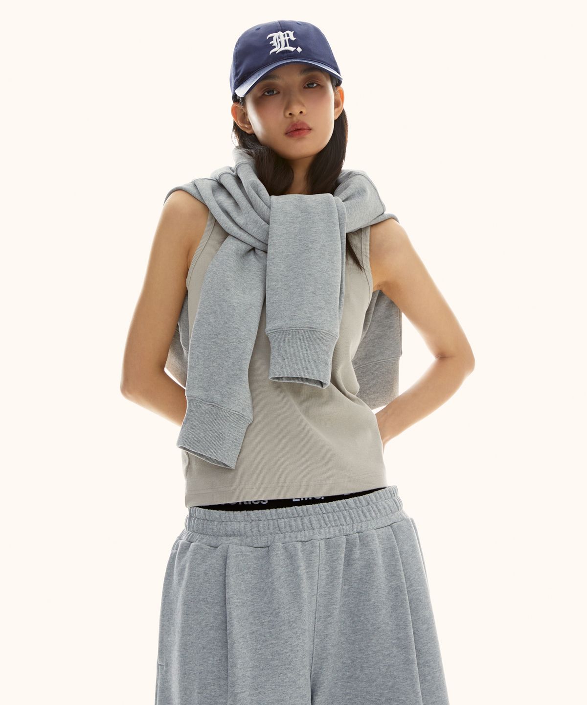 엘엠씨(LMC) WM STAR LOGO SLEEVELESS TOP black