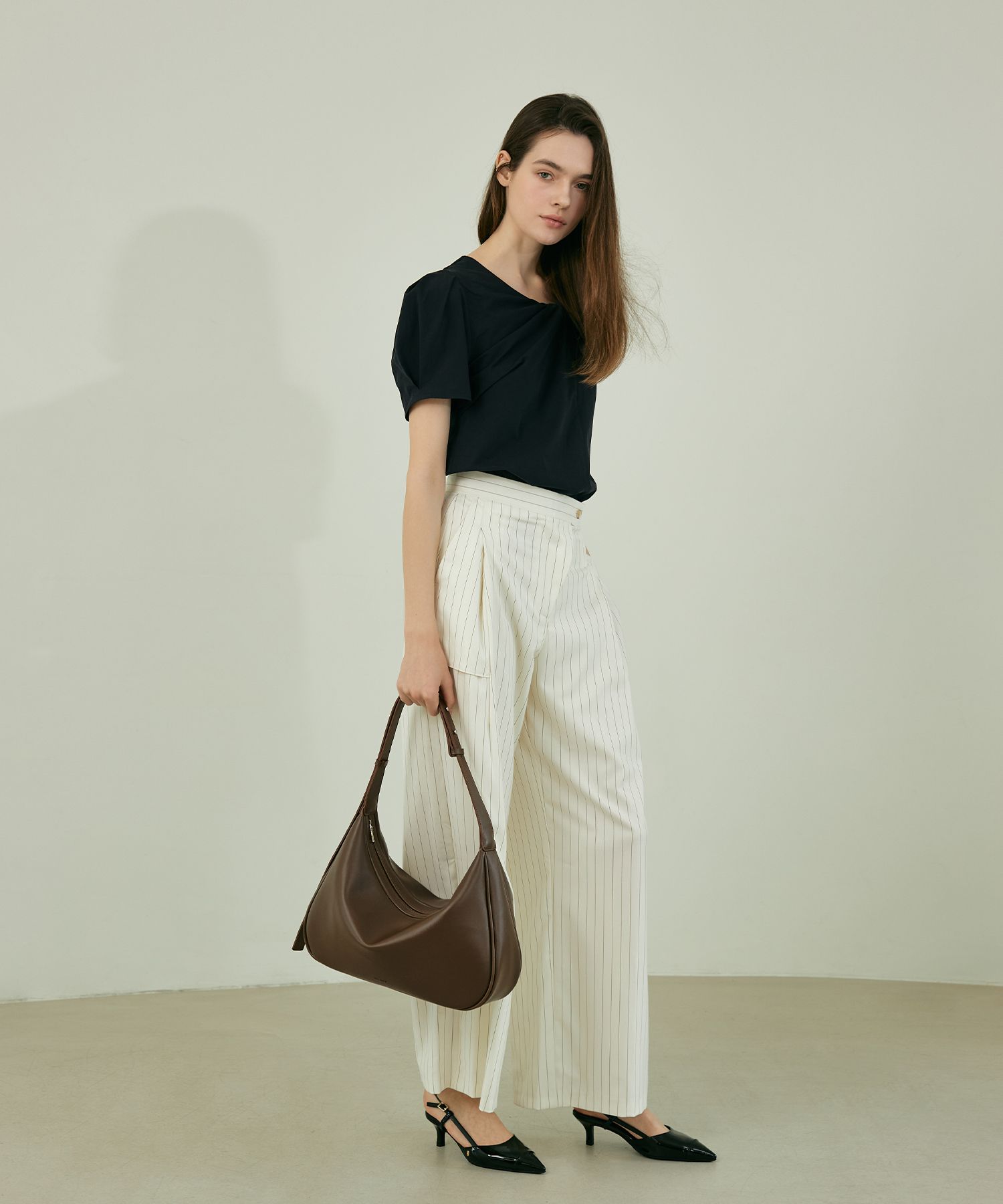 MUSINSA | MCLANEE Denver Large Shoulder and Crossback
