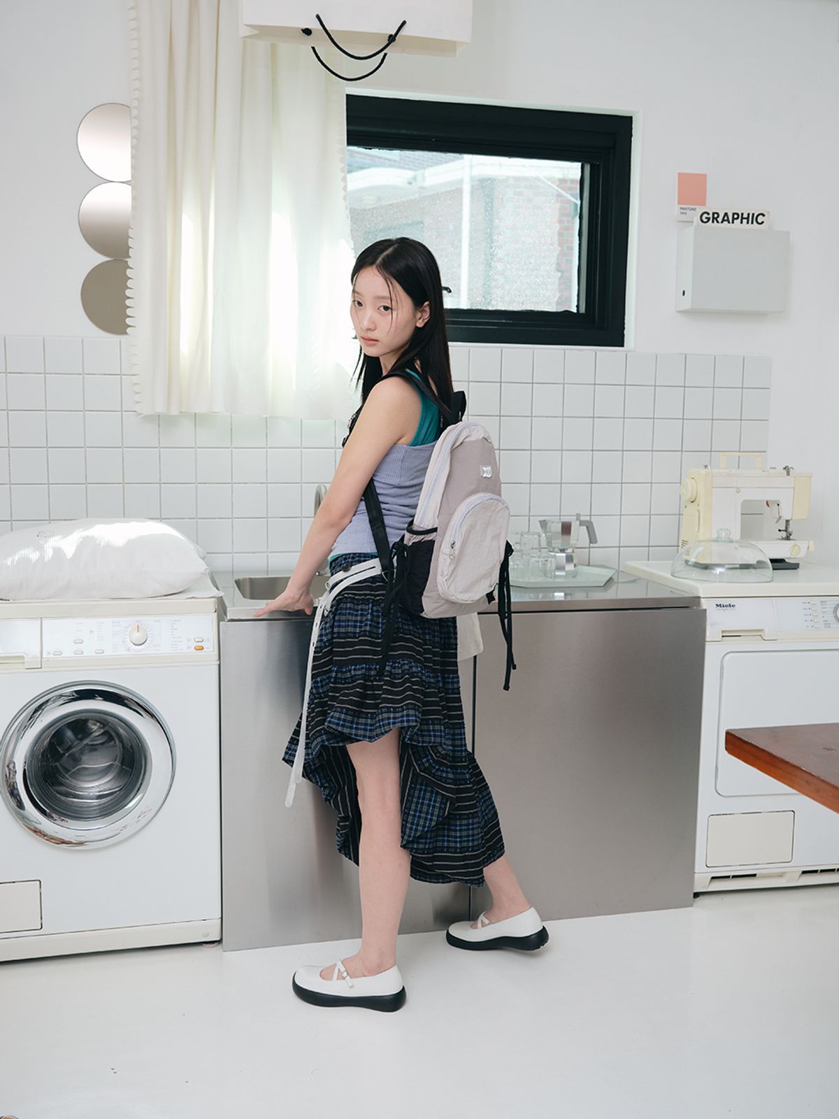 무음(MUWM) 네스트 슬링 백팩 Nest Sling Backpack (Gray)