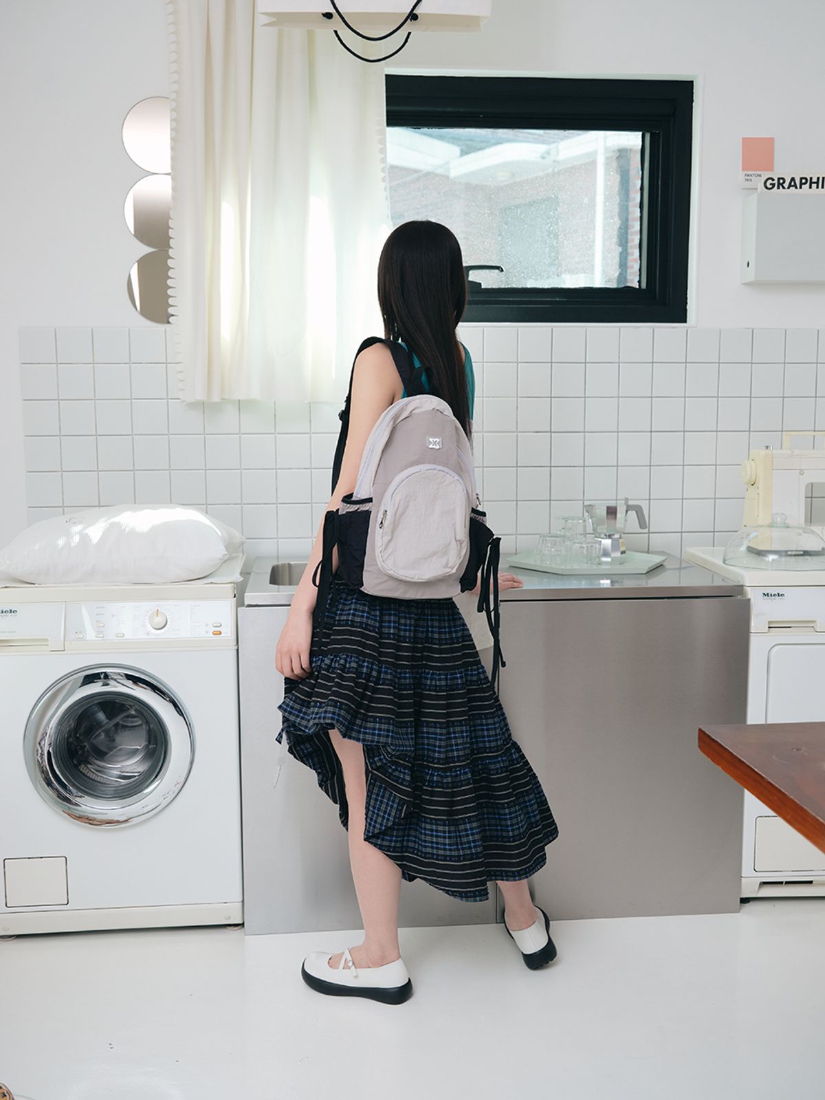 무음(MUWM) 네스트 슬링 백팩 Nest Sling Backpack (Gray)