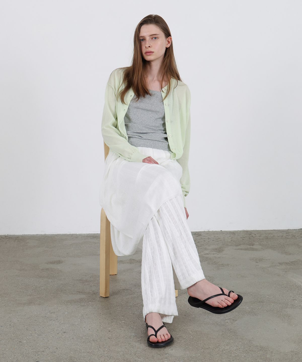 르바(LEVAR) Layered Slim Boots Cut Pants - White