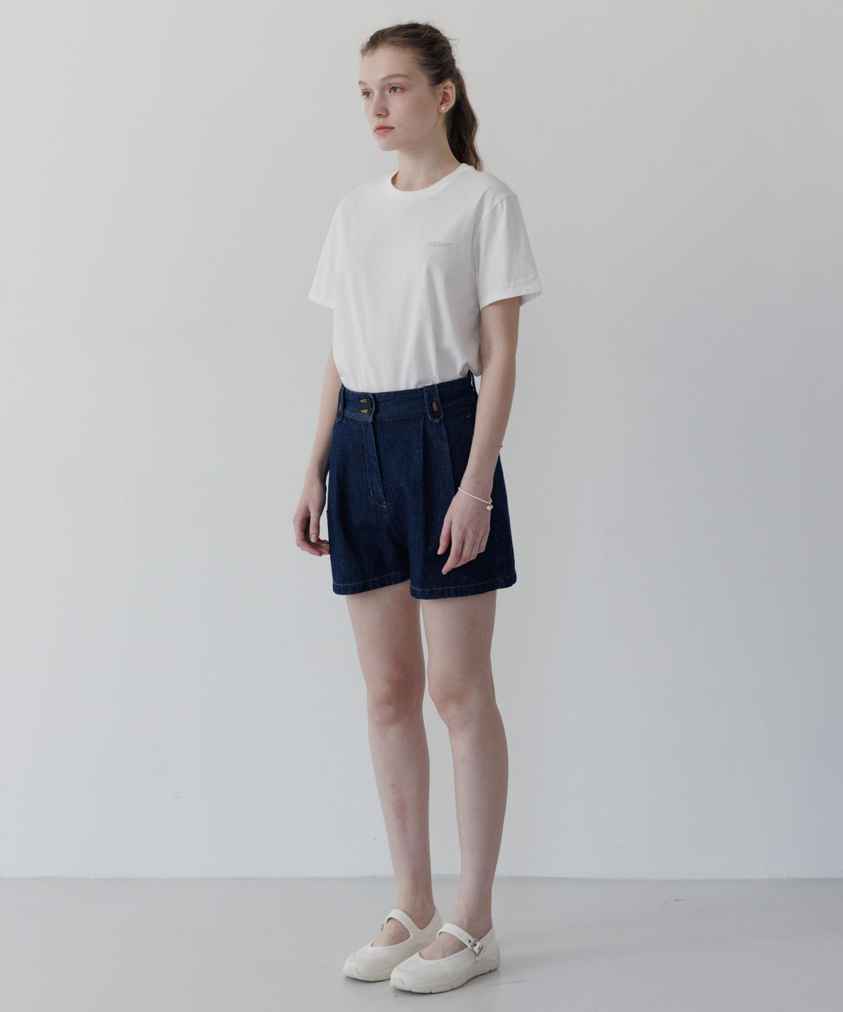 튜드먼트(TTUDEMENT) PINTUCK SHORTS INDIGO