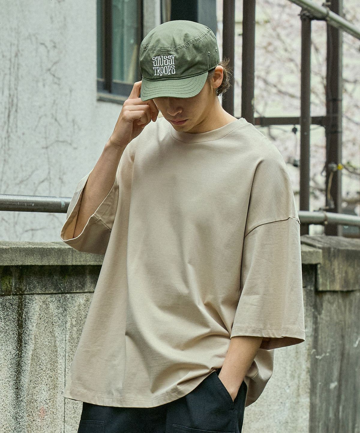 미니멀프로젝트(MINIMALPROJECT) 시그니처 로고 포인트 반팔티셔츠 MST157 [BEIGE]