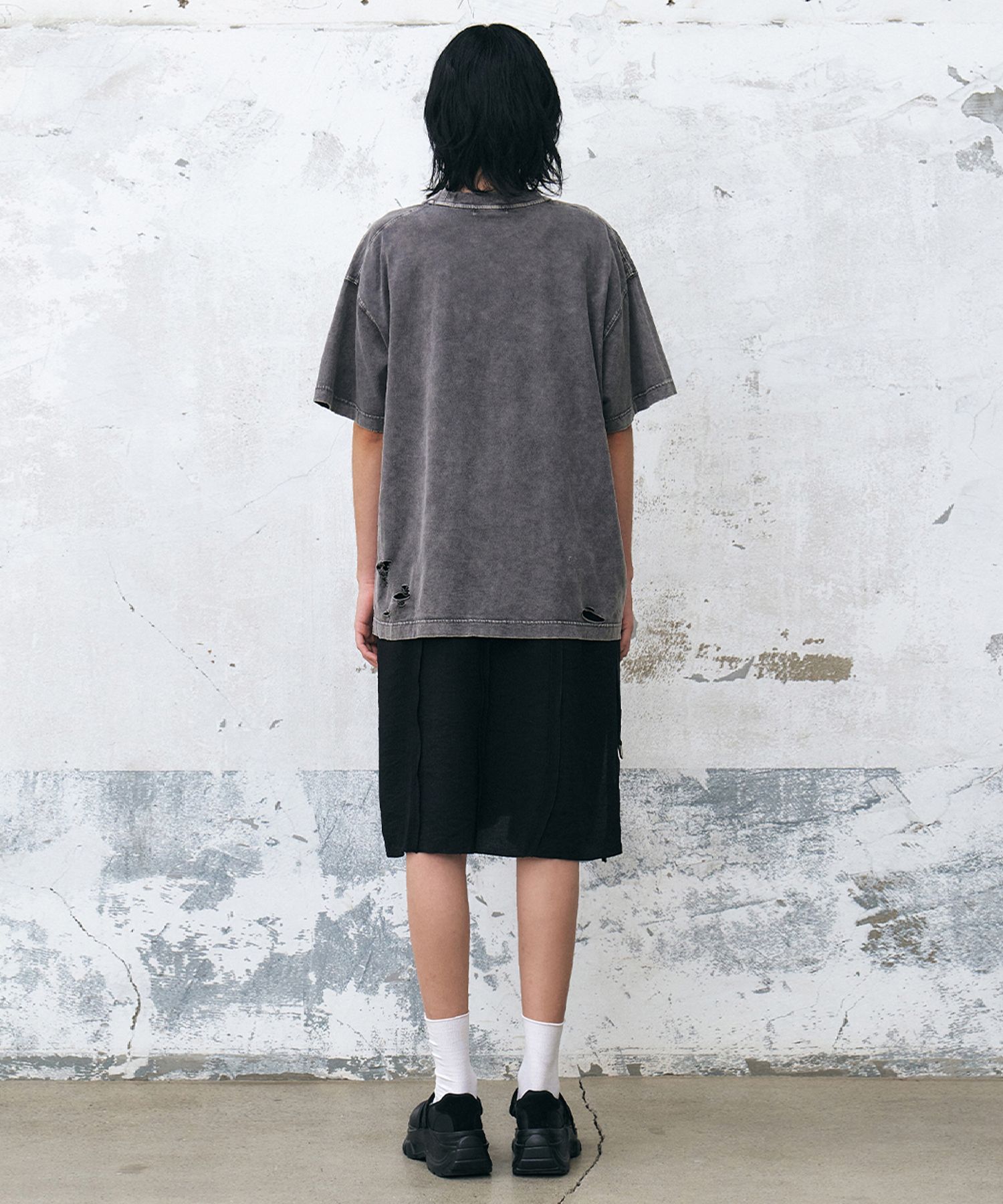 トップス INSILENCE WOMEN Distressed Spray T-shirt d01.jpg
