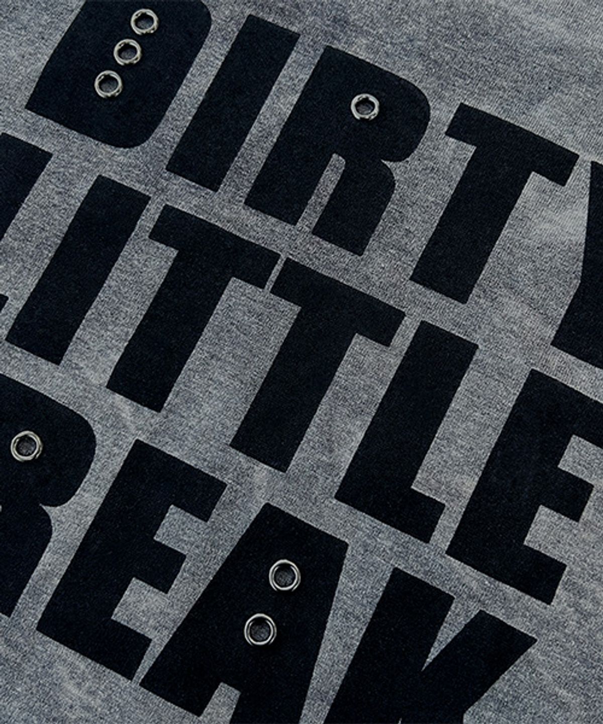 더콜디스트모먼트(THE COLDEST MOMENT) TCM dirty little freak crop T (charcoal)
