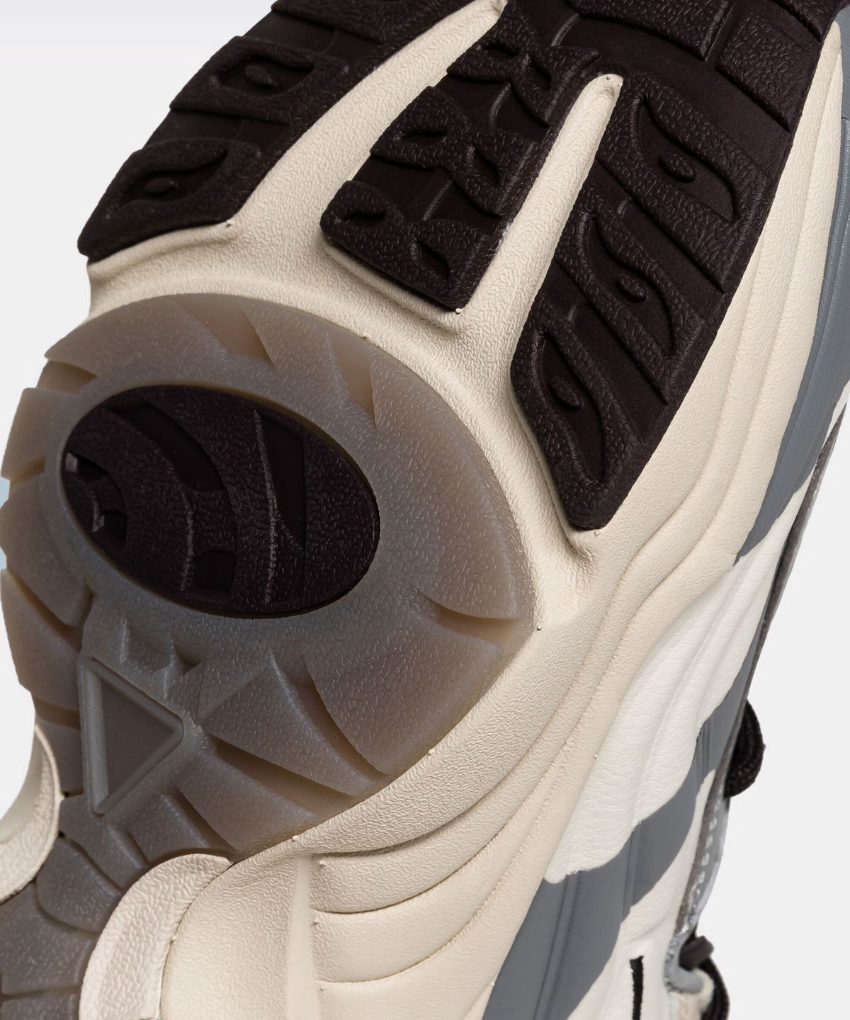 리복(REEBOK) DMX RUN 6 - 크림:그레이 / RMIA04FC99MAT0016105