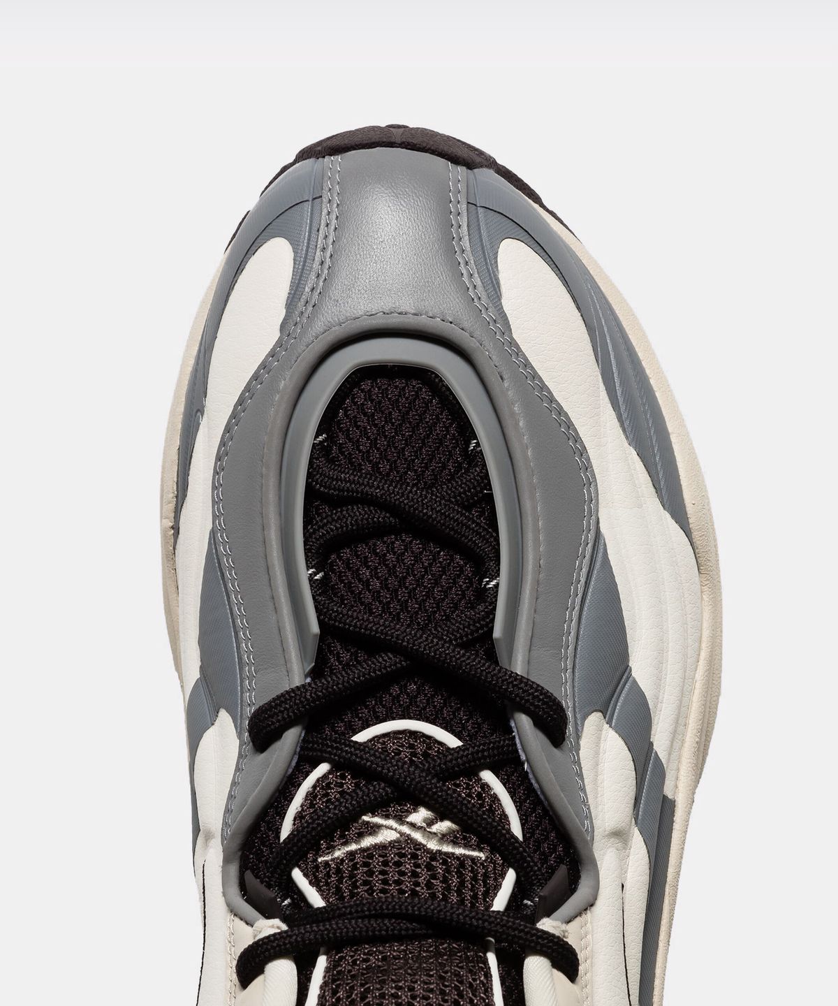 리복(REEBOK) DMX RUN 6 - 크림:그레이 / RMIA04FC99MAT0016105