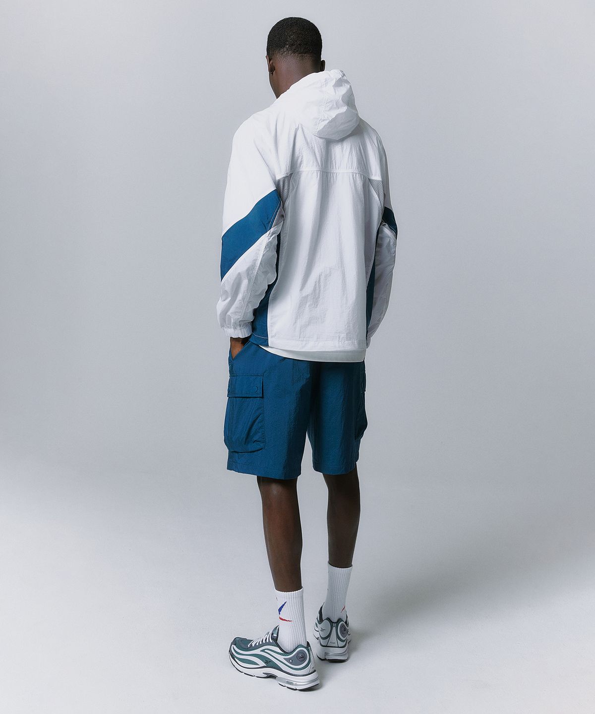 리복(REEBOK) 메쉬 하이브리드 윈드 브레이커 - 화이트:터키쉬 블루