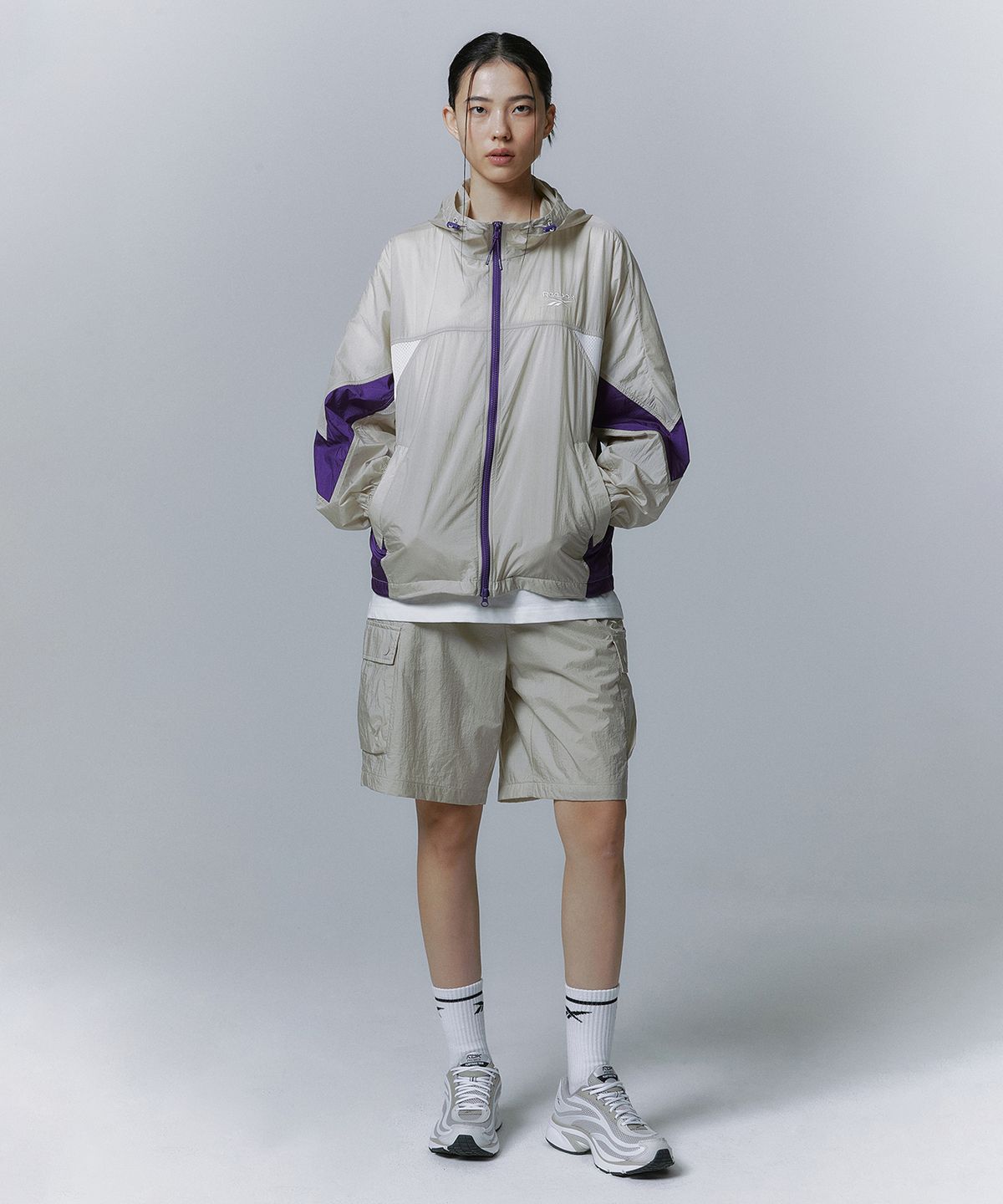 리복(REEBOK) 경량 카고 쇼츠 - 베이지