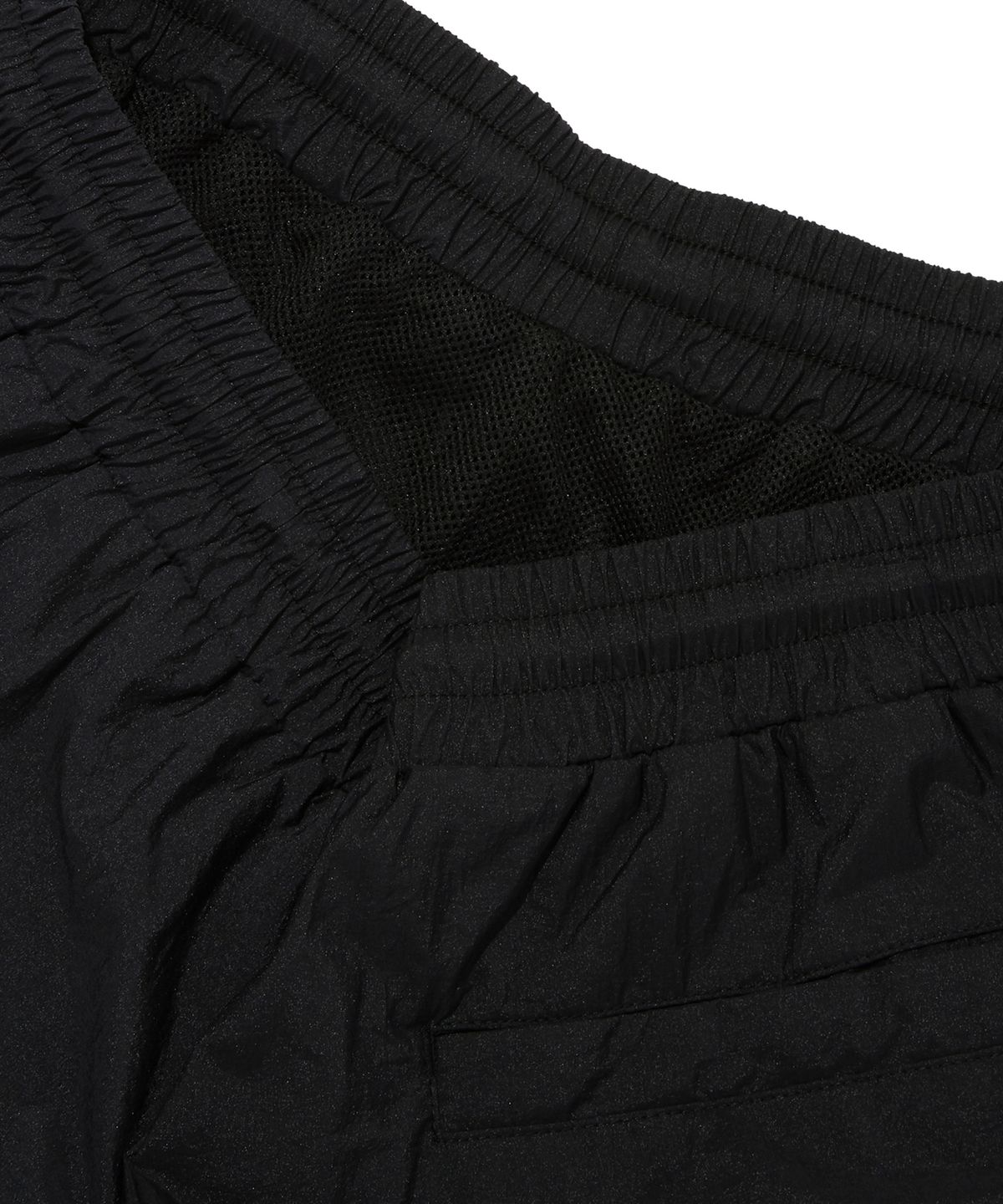 리복(REEBOK) 경량 카고 쇼츠 - 블랙