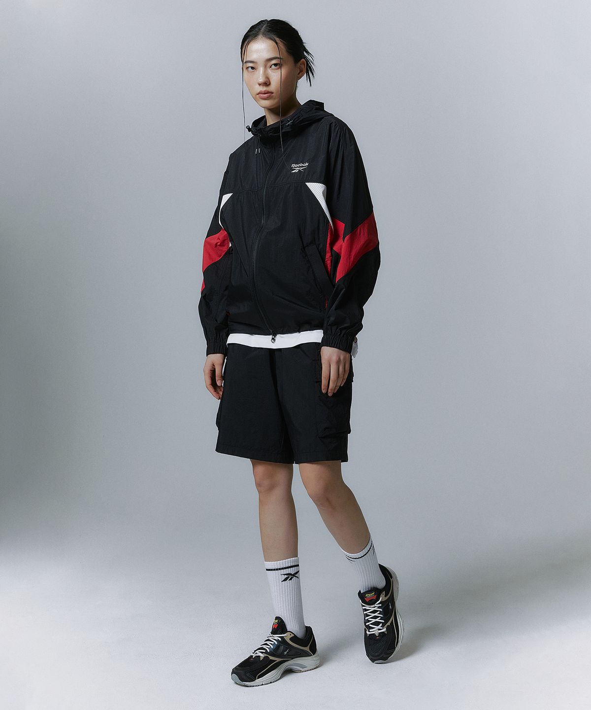 리복(REEBOK) 경량 카고 쇼츠 - 블랙