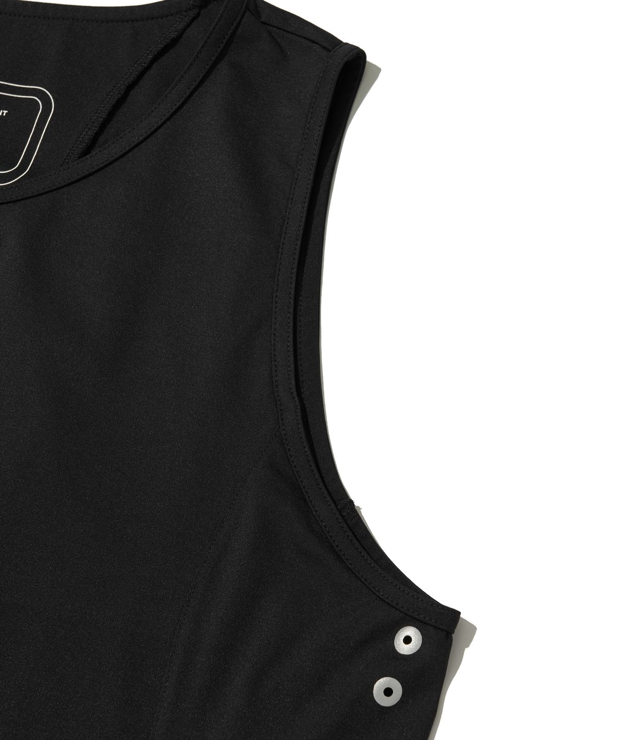 웰터 익스페리먼트(WELTER EXPERIMENT) ERIE SLEEVELESS_BLACK_WDT017