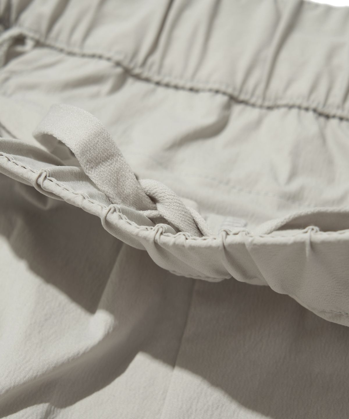 웰터 익스페리먼트(WELTER EXPERIMENT) HURON HIKE SHORTS_LIGHT GRAY_WSP009