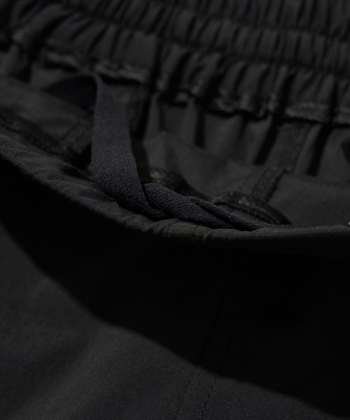 웰터 익스페리먼트(WELTER EXPERIMENT) ATTABAD HIKE SHORTS_BLACK_WSP010