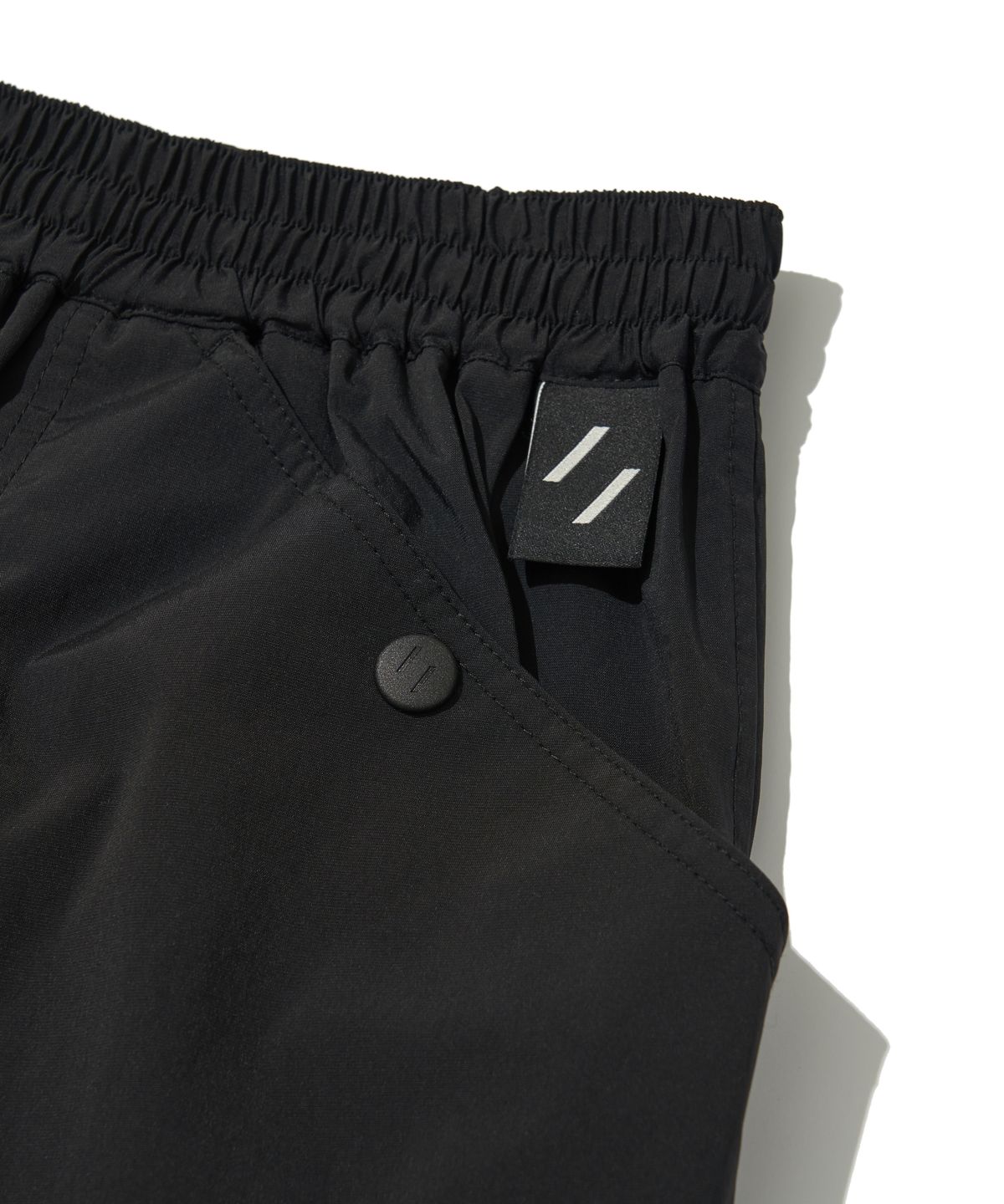 웰터 익스페리먼트(WELTER EXPERIMENT) ATTABAD HIKE SHORTS_BLACK_WSP010
