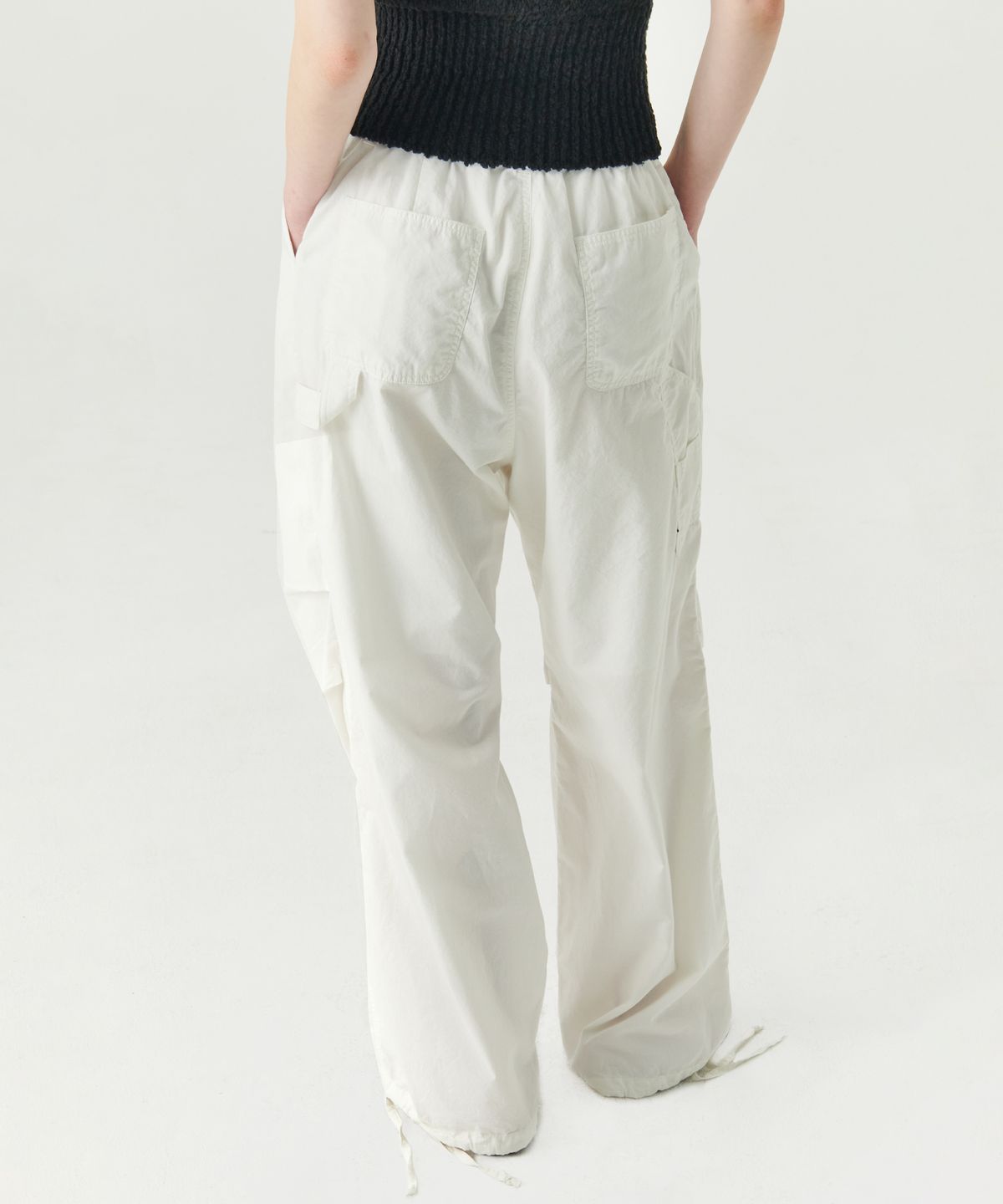 르바(LEVAR) Utility Cotton Cargo Pants - White