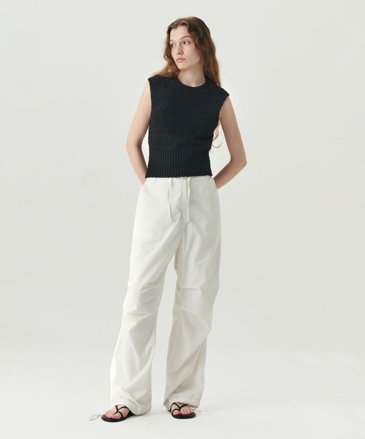 르바(LEVAR) Utility Cotton Cargo Pants - White